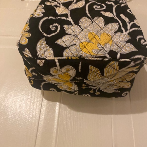 Vera Bradley Lets Do Lunch insulated lunch bag retired Yellow Bird pattern - Picture 13 of 13